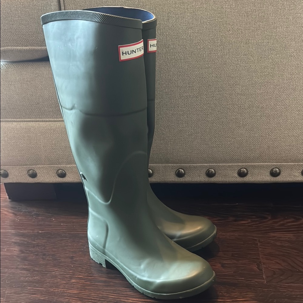Hunter For Target Green Winter Rain Boots with Classic Design
